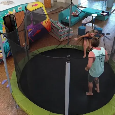 Vandrerhjem Wot Social *