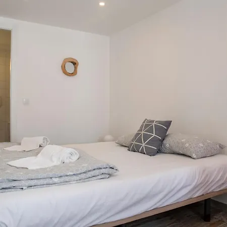 Vandrerhjem Wot Social *