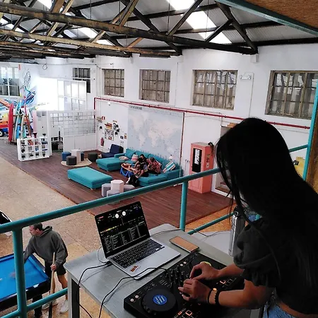 Wot Social Auberge de jeunesse *