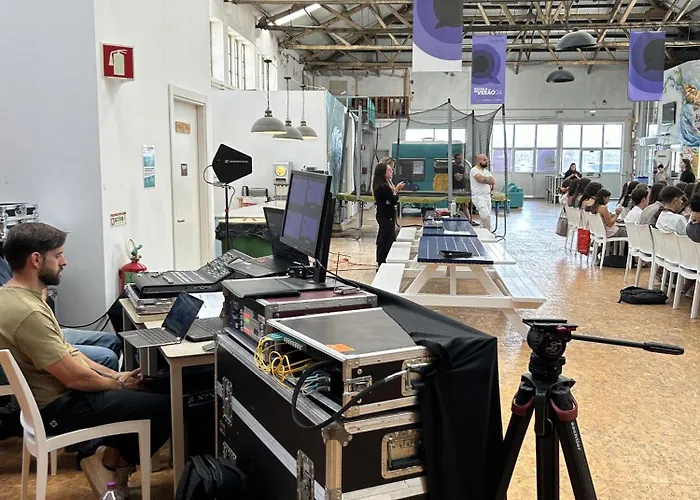 Auberge de jeunesse Wot Social *