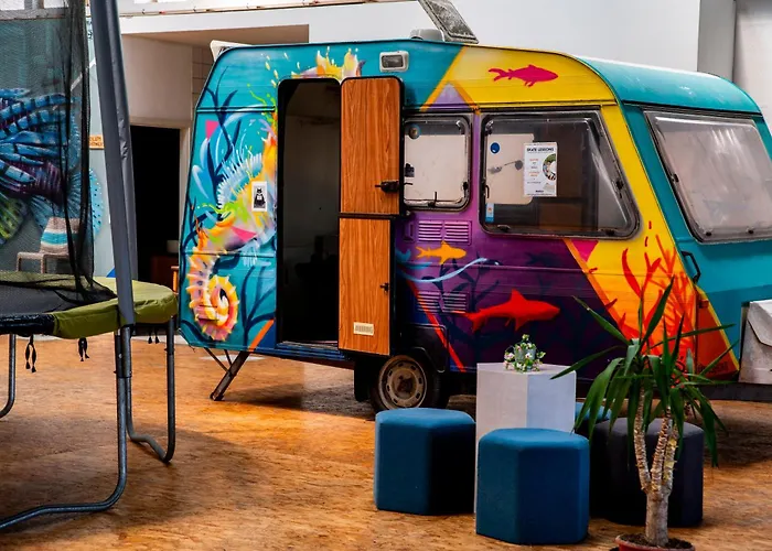 Wot Social Auberge de jeunesse *